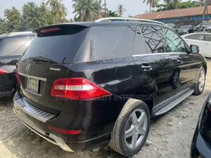 Mercedes-Benz M Class ML350 4MATIC 4dr SUV AWD (3.5L 6cyl 7A) 2014