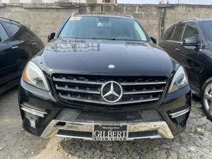 Mercedes-Benz M Class ML350 4MATIC 4dr SUV AWD (3.5L 6cyl 7A) 2014