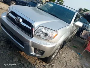 Toyota 4-Runner Limited 2008 Silver