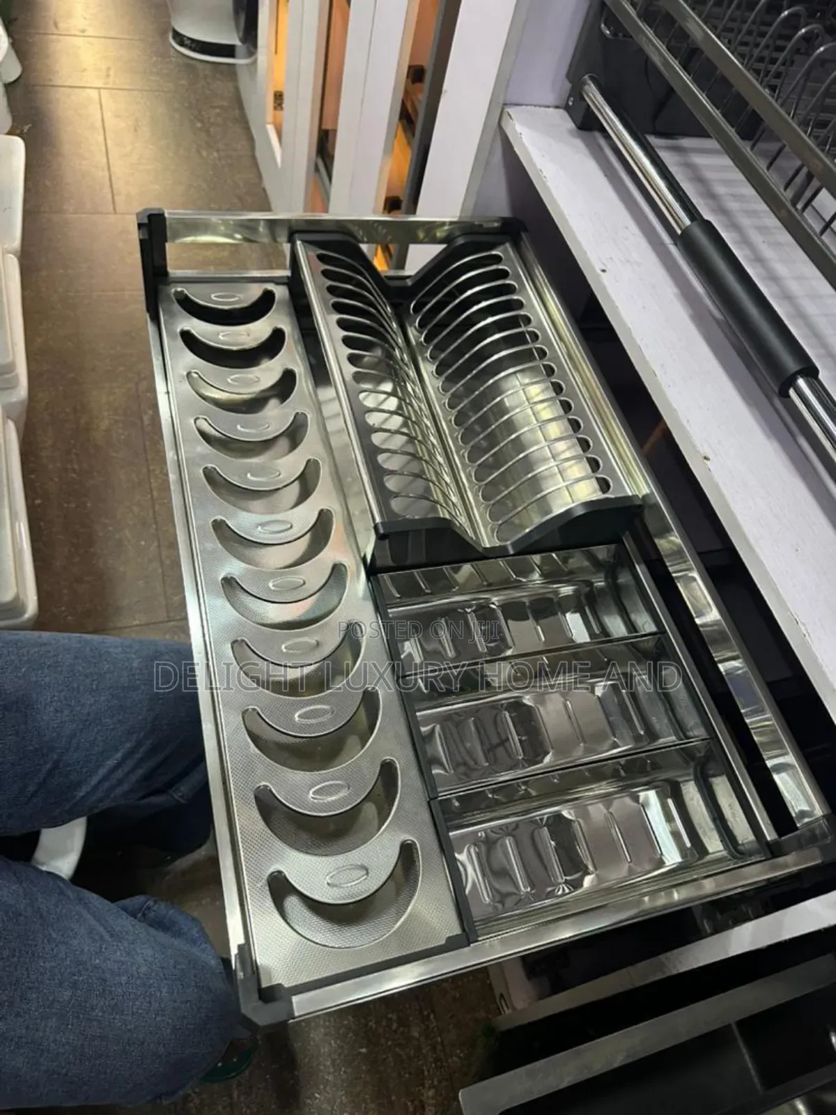 Executive Inbuilt Spoon Rack