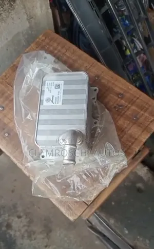 High Quality Certified Brand New Oil Coolant Bentley Bentayga