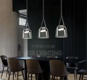 Modern Mona Glass Pendant