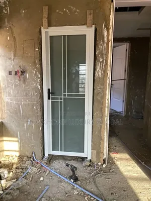 Toilet Full Double Glass Door Size750