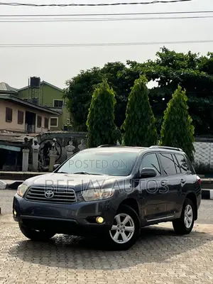 Toyota Highlander 2010 Gray