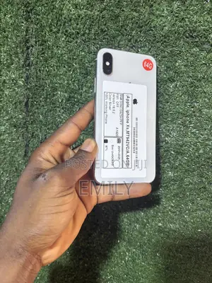 Apple iPhone XS 64 GB White