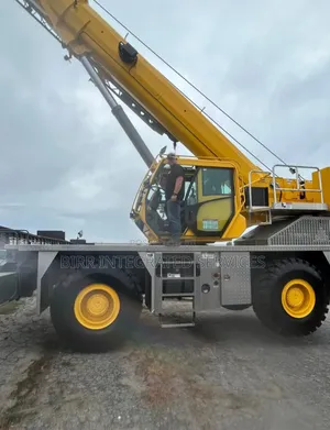 Crane Hire, Lowbed Hire, Heavy Duty Equipment Hire, Excavator Hire