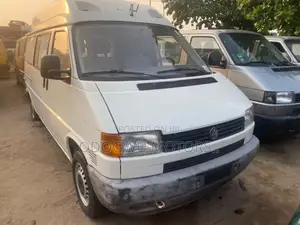 Volkswagen Transporter 2002 White