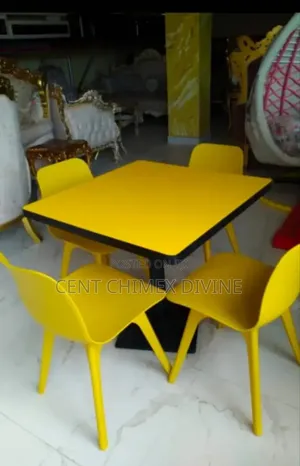 Attractive Restaurant Set Up