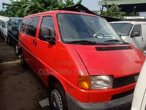 Volkswagen Transporter 2002 Red
