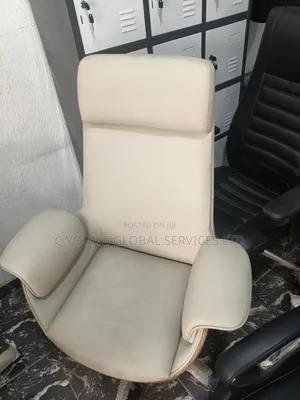 Executive Office Chair