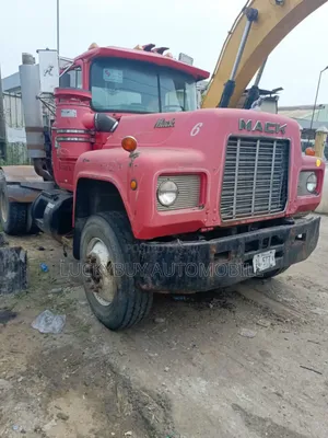 Mack R Model 10 Trailer Head