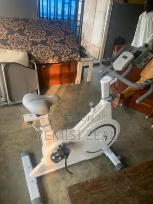 American White Fitness Stationery/Spinning Bike With 150kg User Weight