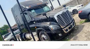 2017 Tukumbo Freightliner Cascadia Full Option