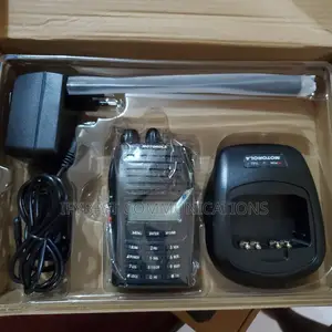 Motorola Mt-777r Walkie Talkie Radio