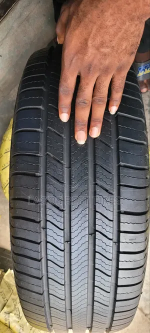 Brandnew Michelin Defender2 235 55 18 Made in Usa With 18monthwarranty