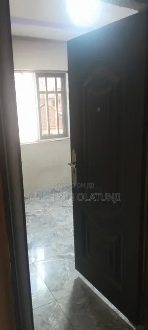 1bdrm Apartment in Central Mosque, Ibadan Polytechnic/University