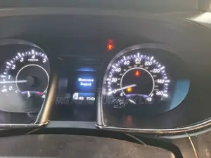 Toyota Avalon Limited FWD Sedan (3.6L 6cyl 6A) 2016 Silver