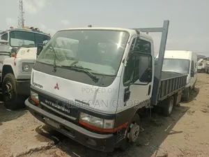 Mitsubishi Canter Truck With 6 Tyres (Foreign Used)