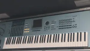 Six Octave Motif Xs7