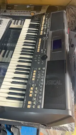 Uk Used Yamaha PSR-S670 Keyboard – Excellent Condition