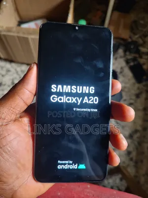 Samsung Galaxy A20 32 GB Black
