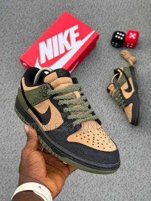 Original Nike Dunk Low Retro Camo Olive Sneakers