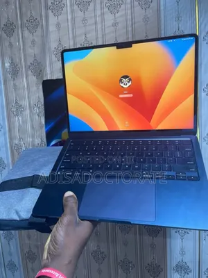 Laptop Apple MacBook Air 2022 M2 8GB Apple M2 SSD 256GB