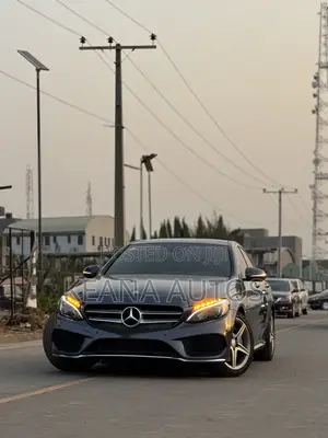 Mercedes-Benz C400 4Matic AWD Sedan (3.0L V6 7A) 2015 Gray