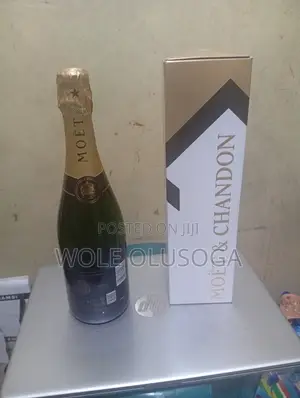 Champagne, Moet and Chandon