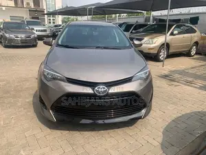 Toyota Corolla LE 4dr Sedan (1.8L 4cyl CVT) 2017 Brown