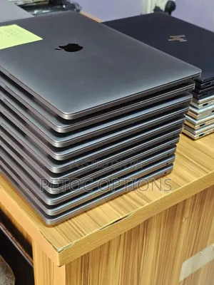 Laptop Apple MacBook Pro 16GB Intel Core M2 SSD 512GB
