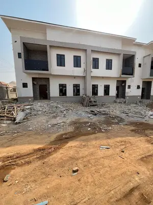 4bdrm Townhouse/Terrace in Dakwo District for sale