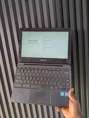 Laptop Samsung Chromebook Plus 4GB Intel Celeron SSHD (Hybrid) 16 GB