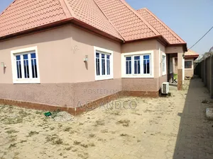 3bdrm Block of Flats in Kaduna / Kaduna State for sale