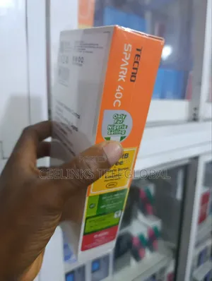 New Tecno Spark 40 128 GB Green