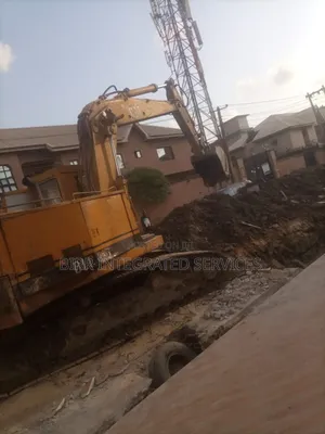 Excavator For Rent