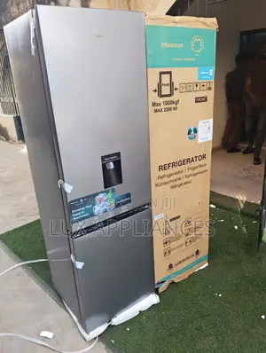 Hisense 264l Refrigerator With Easy Organizing Shelves