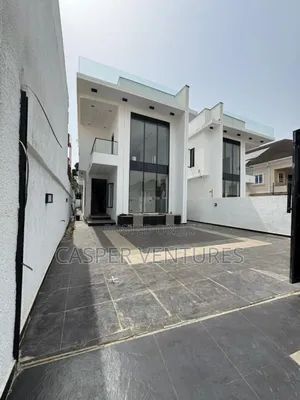 5bdrm House in Ikota Gra for sale