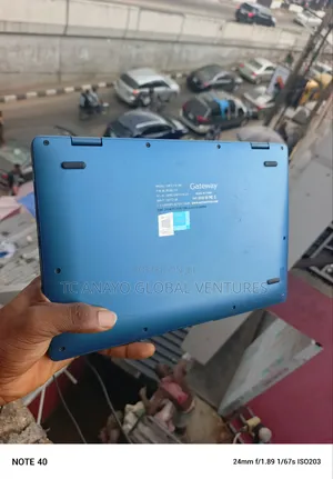 Laptop Gateway GWTC116-2 4GB Intel Celeron SSD 60GB