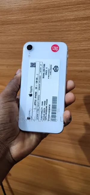 Apple iPhone XR 128 GB White