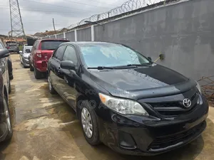 Toyota Corolla 2011 Black