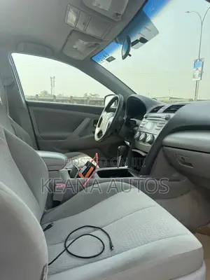 Toyota Camry LE 4dr Sedan (2.4L 4cyl 5A) 2009 Silver