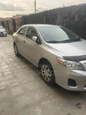 Toyota Corolla 2011 Silver