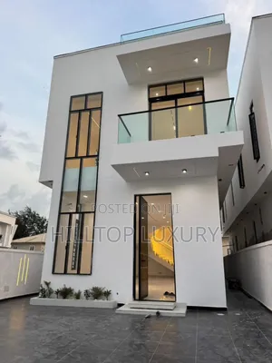 5bdrm Duplex in Ikota for sale