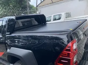 Rolling Boot Cover With Gr Sport Spiller for Hilux New Model