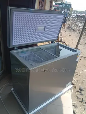 Lg Chest Freezer 350 Litre ( Inner Glass ) Fast In Making Ice Block