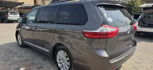 Toyota Sienna 2016 Gray