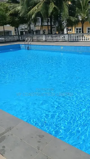 Swimming Pool Builder
