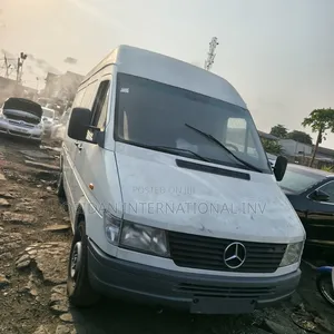 Mercedes-Benz Sprinter 2002 White