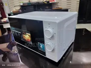 * Compact Powerful Microwave Oven*